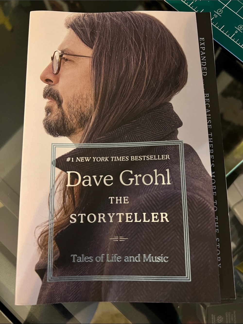 Dave Grohl - The Storyteller (Tales of Life and Music) Paperback
